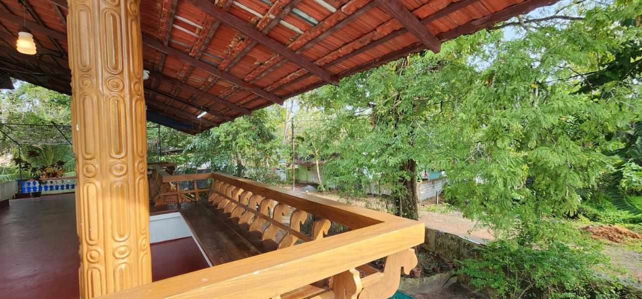 'Marari Johns Homestay' Mararikulam, Alappuzha Ngoại thất bức ảnh