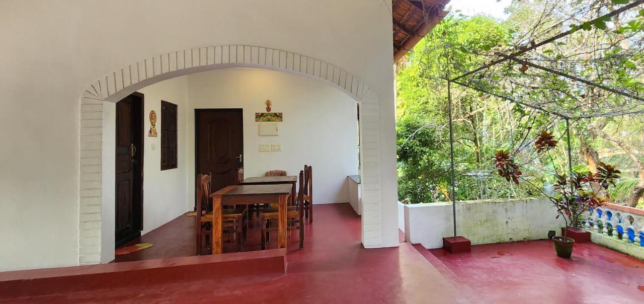 'Marari Johns Homestay' Mararikulam, Alappuzha Ngoại thất bức ảnh