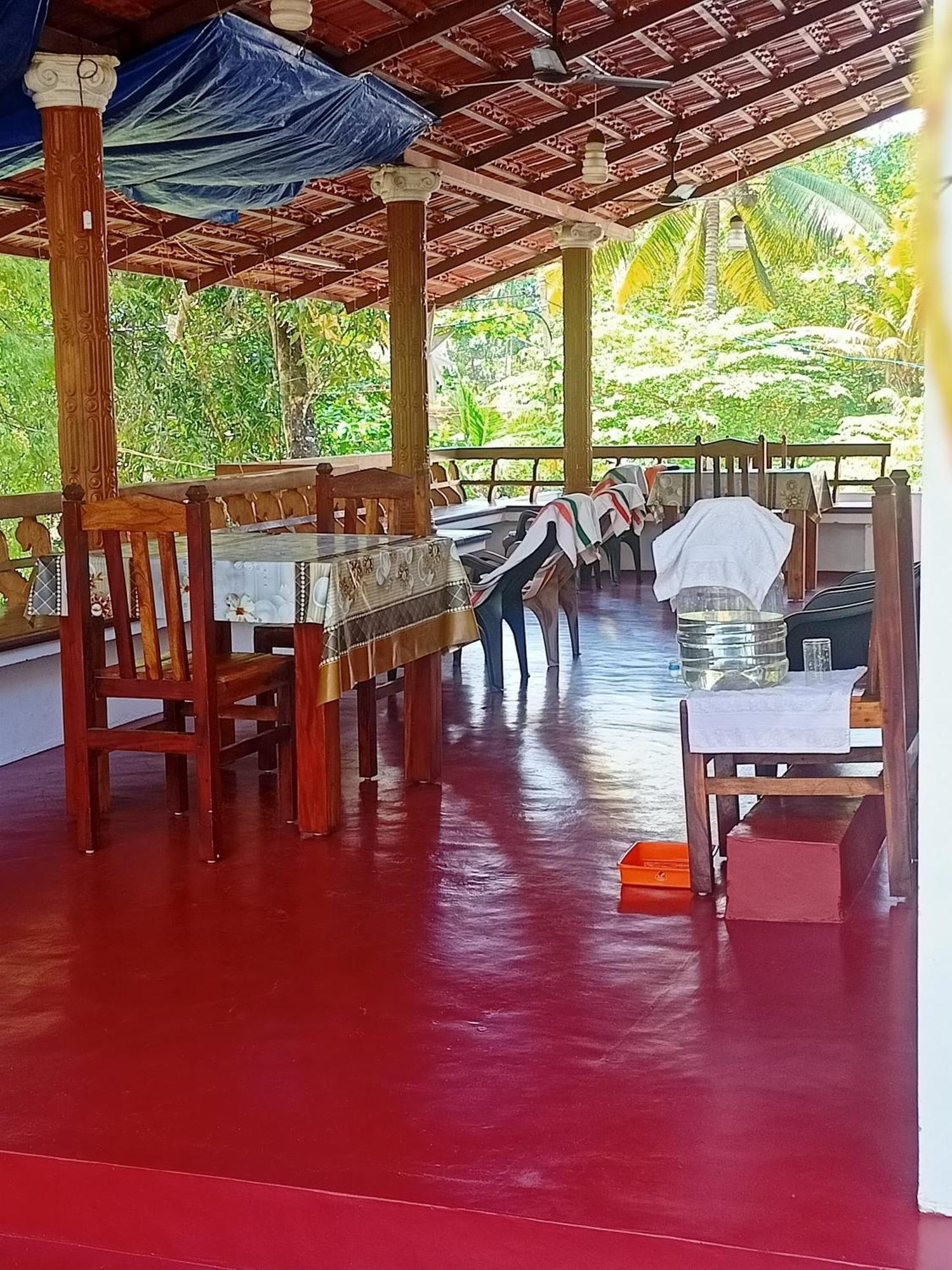 'Marari Johns Homestay' Mararikulam, Alappuzha Ngoại thất bức ảnh